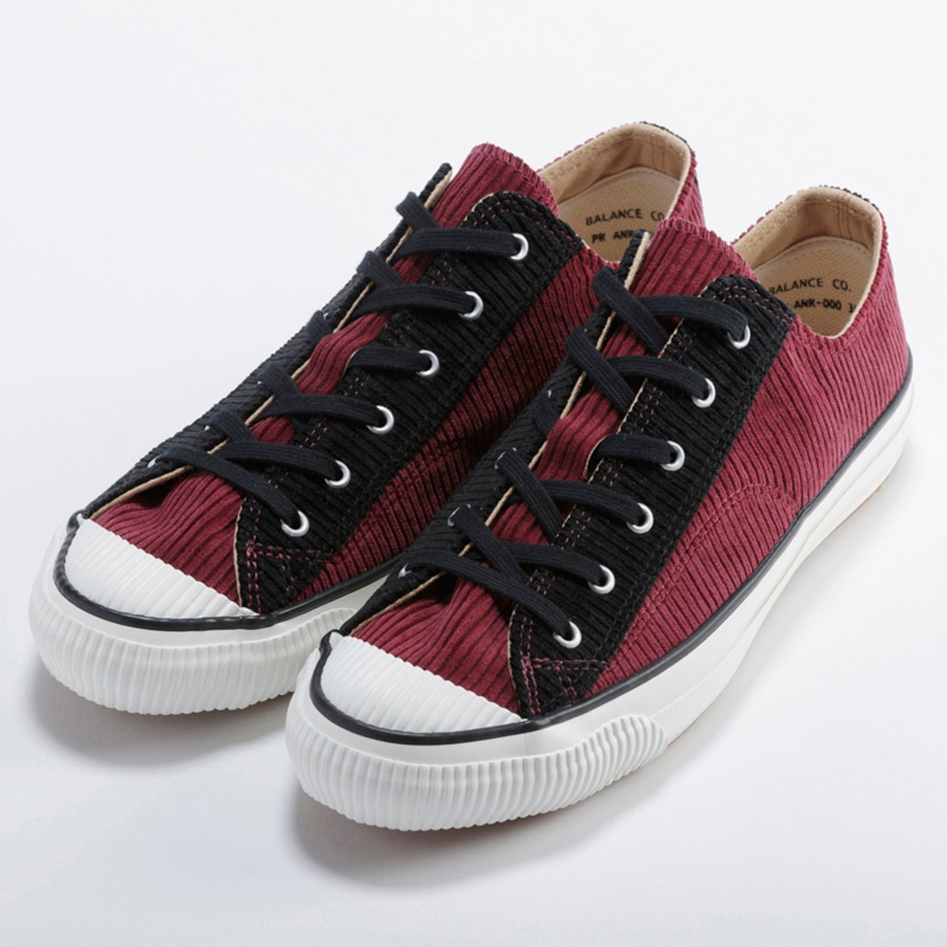 PRAS-04-002 / COLOR COMBI - BLACK/BURGUNDY x OFF WHITE – PRAS2015